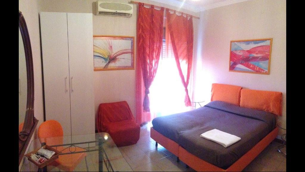 B&B Bordighiera คาตาเนีย ภายนอก รูปภาพ